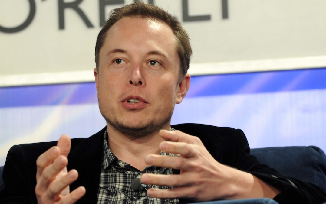 Elon Musk Commits to Provide Water Filters for Flint Residents